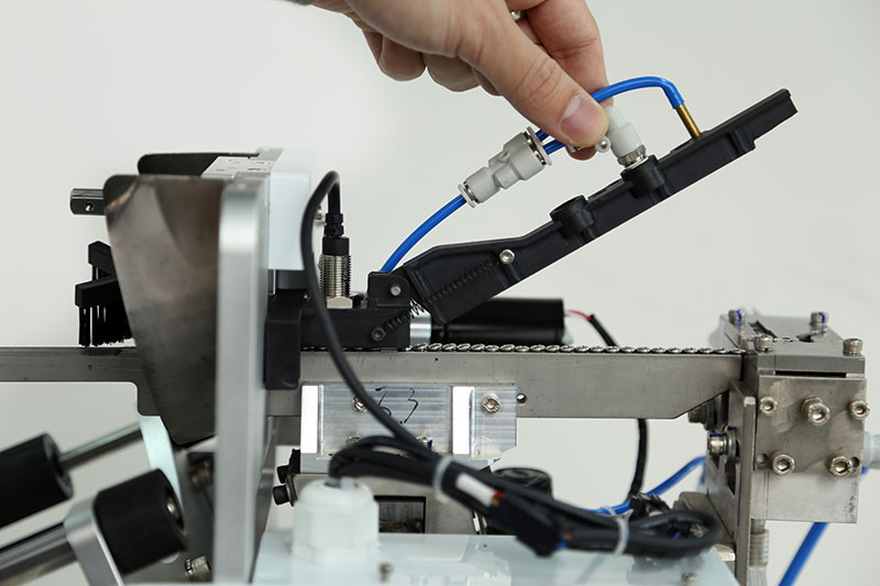 自動打螺絲機 自動鎖螺絲機